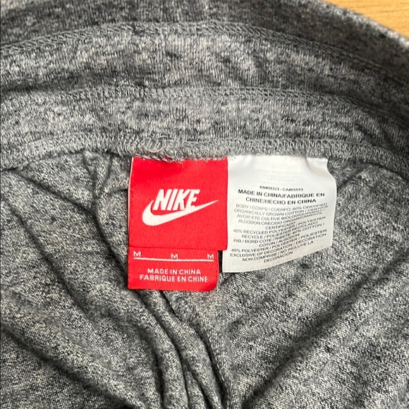 Nike Gray Tracksuit Set - Picture 4 of 7